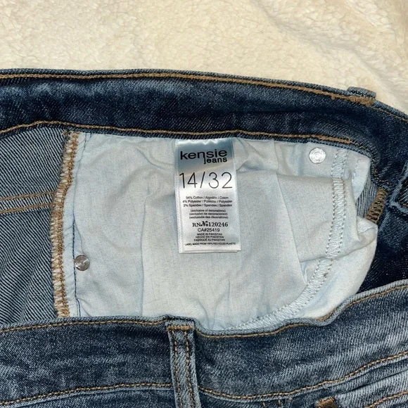 Kensie Jeans - “The Ella” Relaxed Jeans - Picture 2 of 4